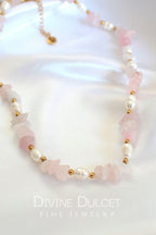 Rozenkwarts Choker | Natuurlijke Kristallen & Zoetwaterparel Ketting