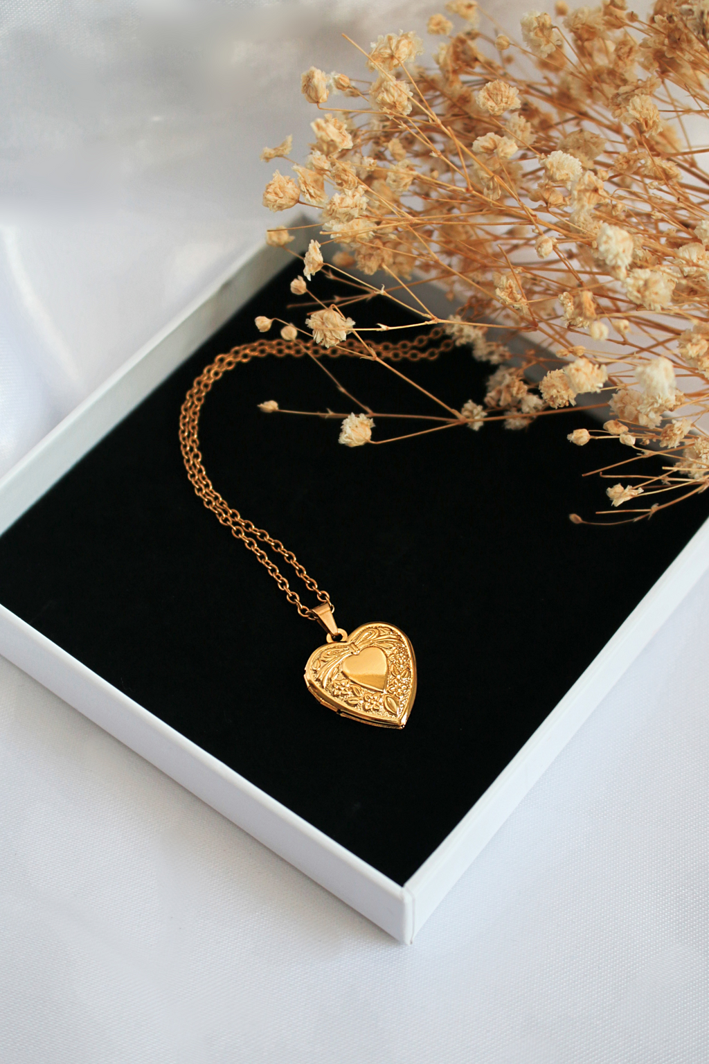 18 Karaat Gouden Hart Medaillon Ketting