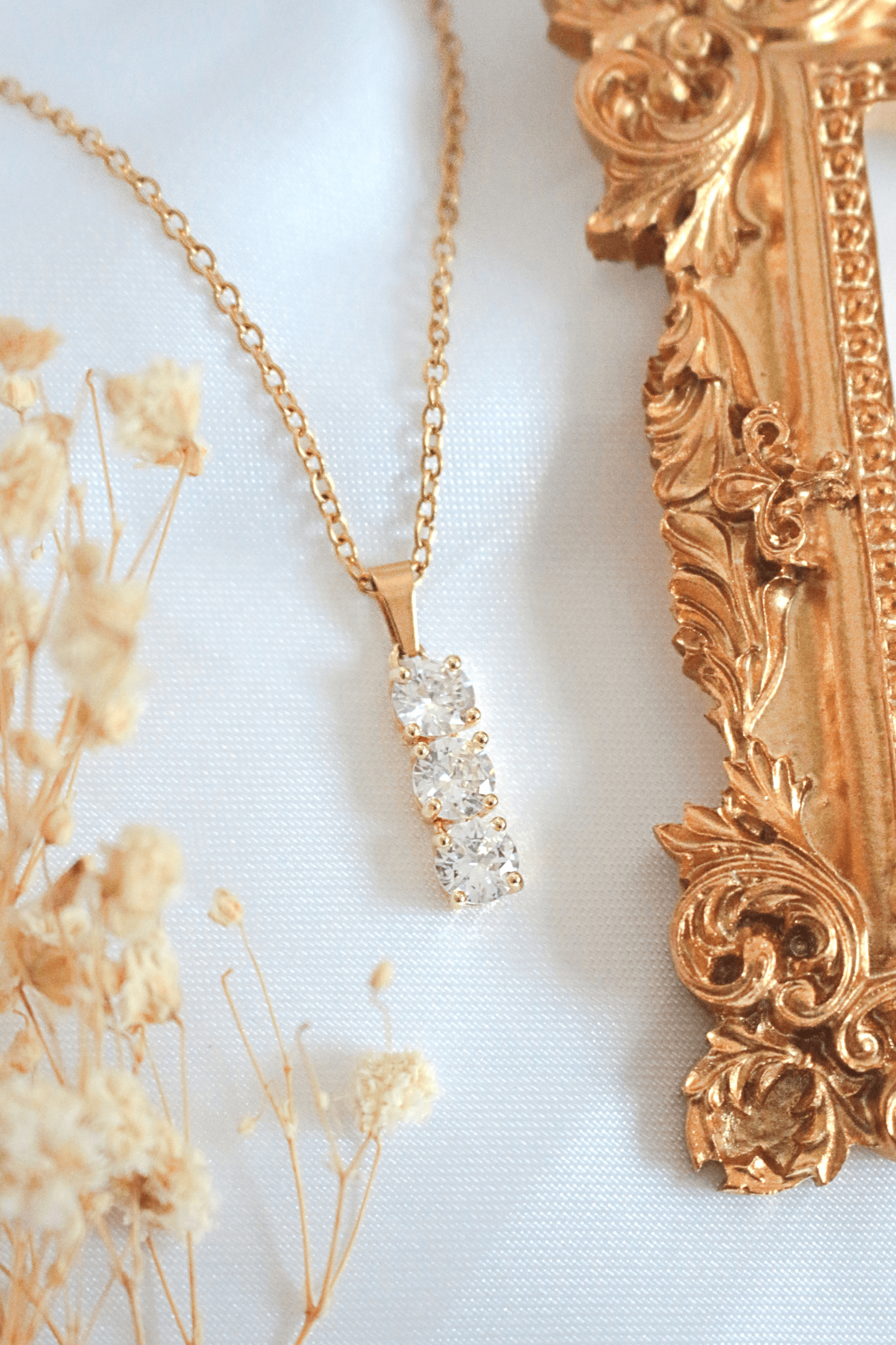 Cubic Zirconia Druppel Ketting | 24K Goud | Waterbestendig | Handgemaakt in Zweden