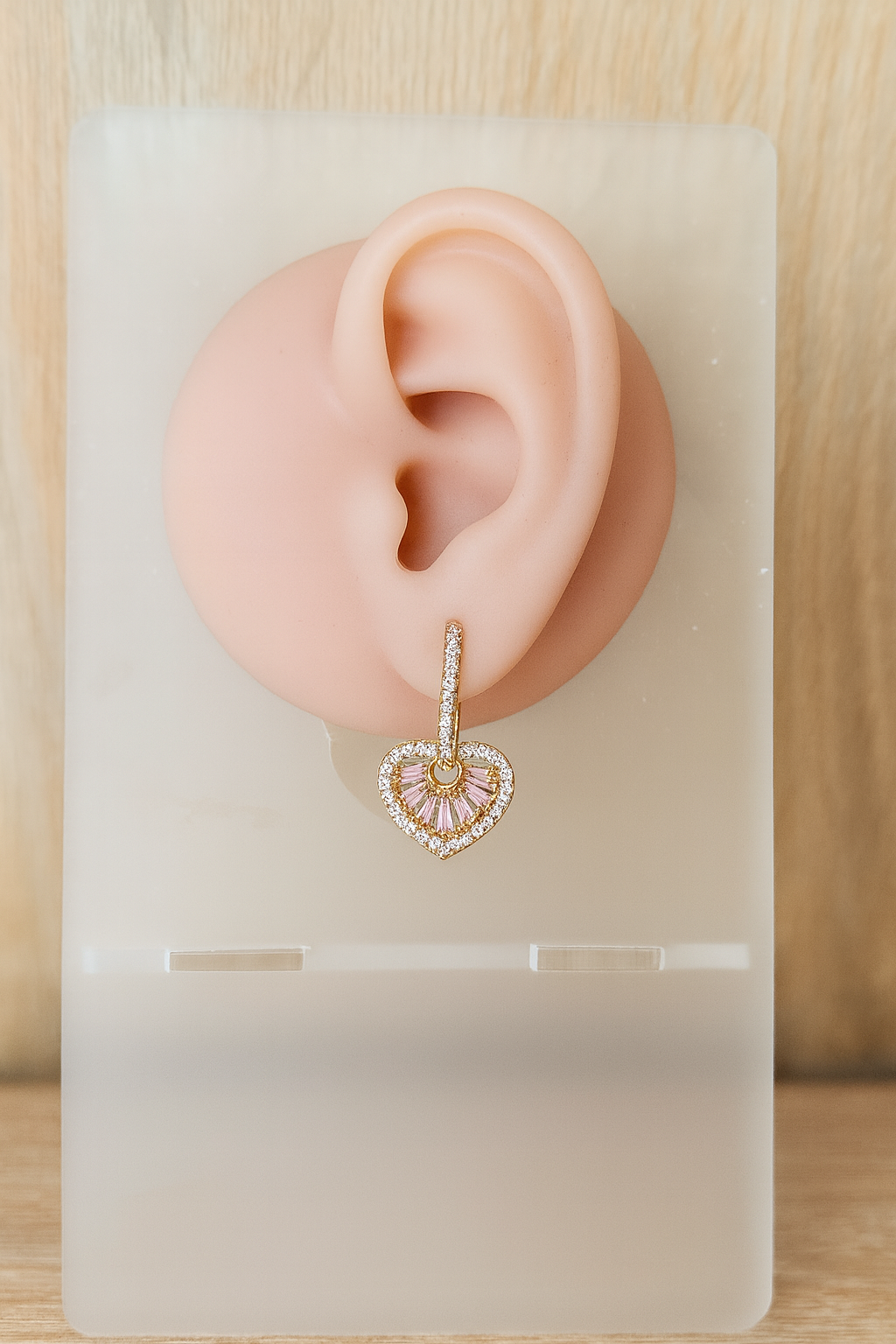 Hoepel Oorbellen met Roze Hart | 16K Goud | Cubic Zirconia